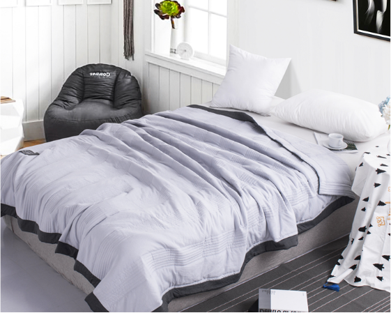 多功能毯垫被215元