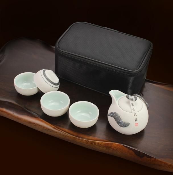 雪花釉企鹅壶33元