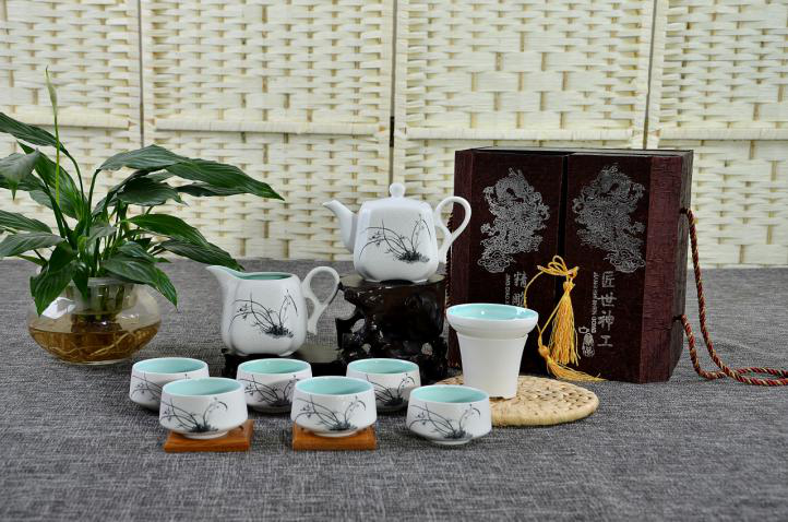 10头雪花釉（兰花）61元